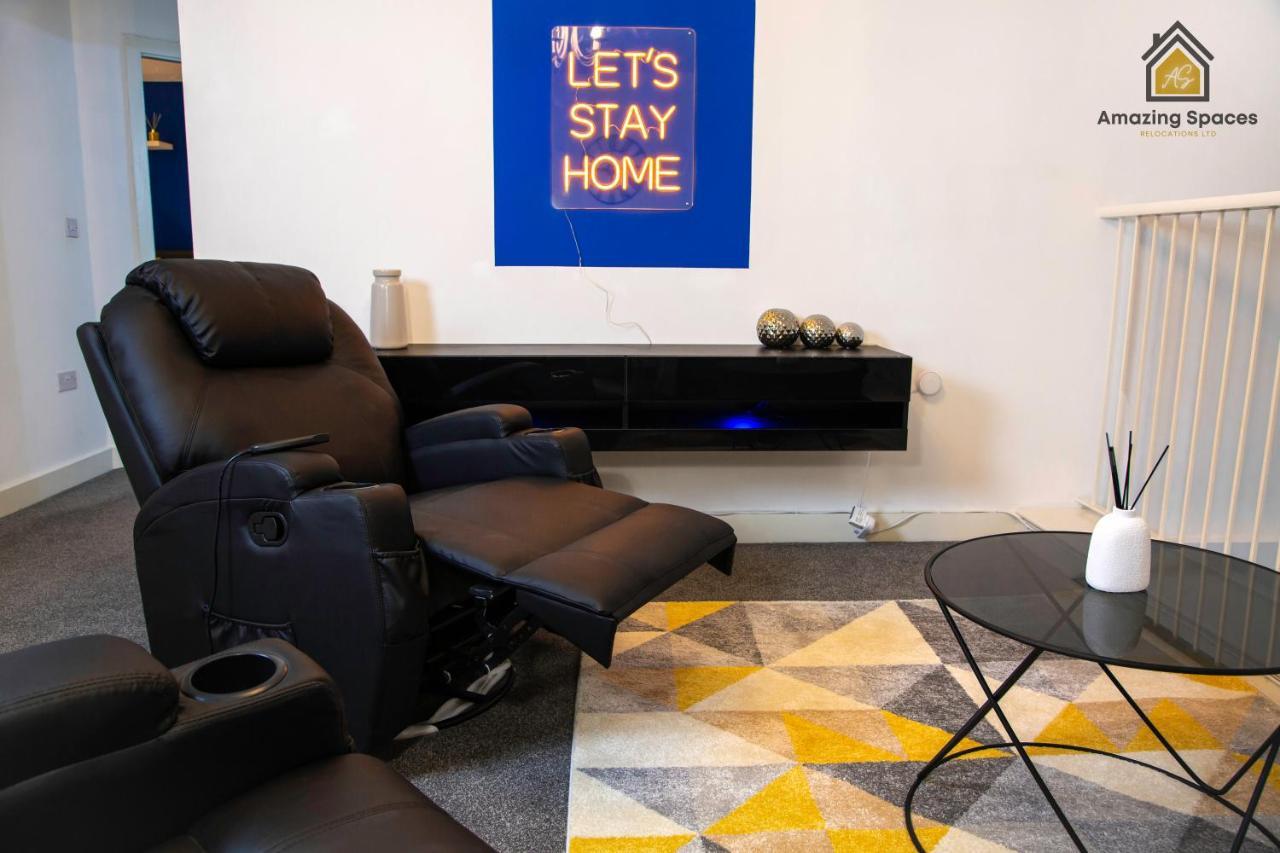 Large Unique 2 Bedroom Duplex Apartment With Private Parking & Free Wifi - Vat Qualifying By Amazing Spaces Relocations Ltd Warrington Eksteriør billede