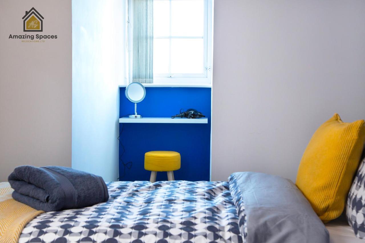 Large Unique 2 Bedroom Duplex Apartment With Private Parking & Free Wifi - Vat Qualifying By Amazing Spaces Relocations Ltd Warrington Eksteriør billede