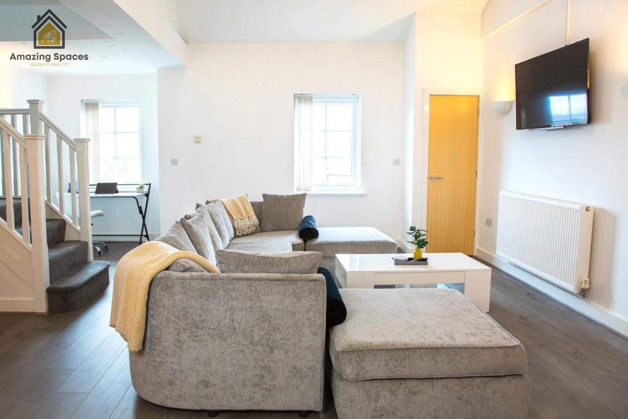 Large Unique 2 Bedroom Duplex Apartment With Private Parking & Free Wifi - Vat Qualifying By Amazing Spaces Relocations Ltd Warrington Eksteriør billede