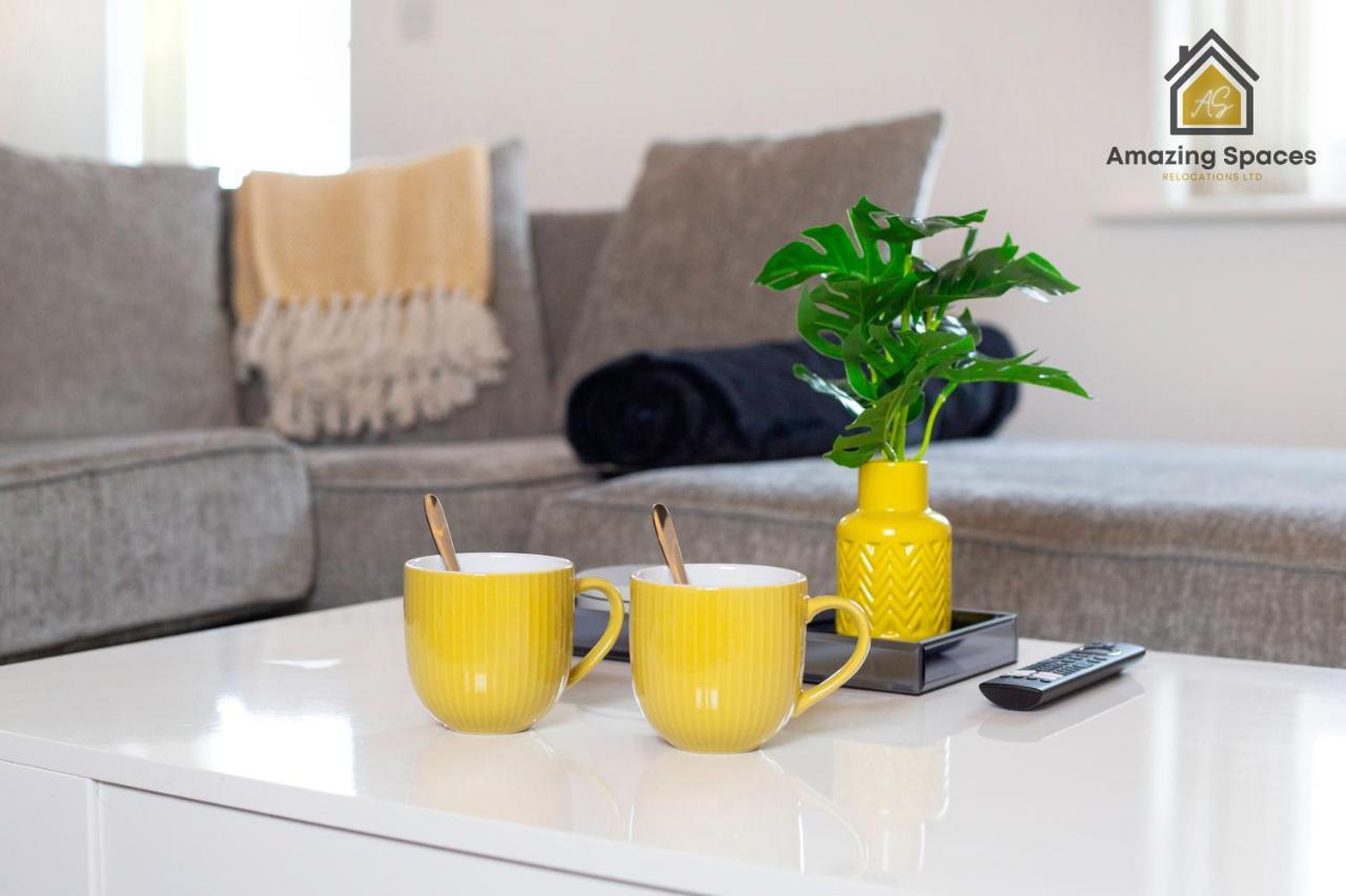 Large Unique 2 Bedroom Duplex Apartment With Private Parking & Free Wifi - Vat Qualifying By Amazing Spaces Relocations Ltd Warrington Eksteriør billede